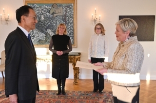 Presentation of Credentials